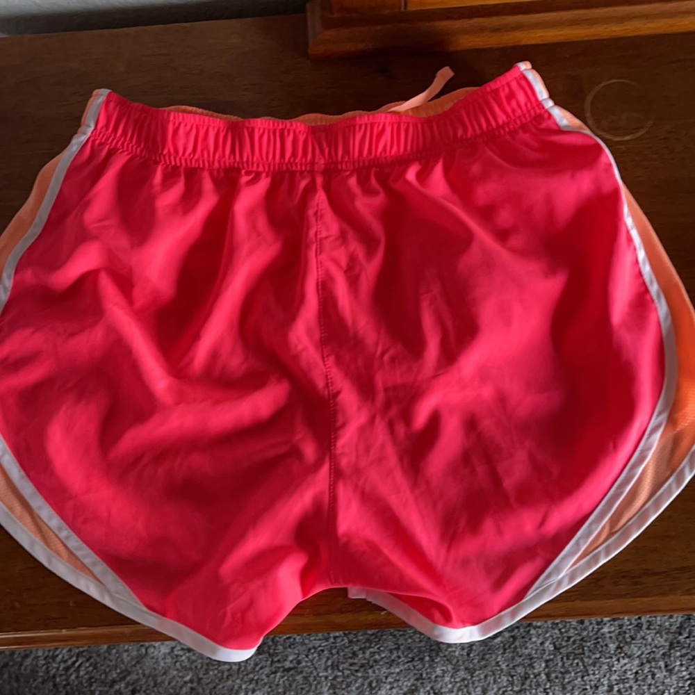 Nike running short - Picture 2 of 4